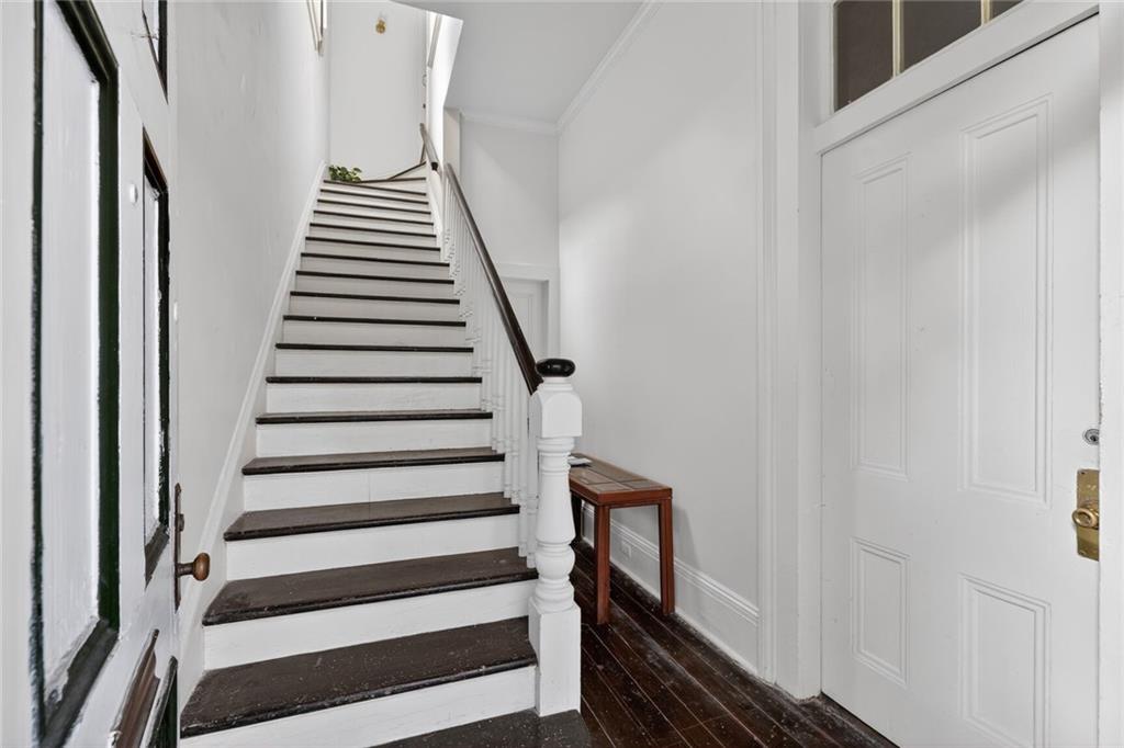 New Orleans, Louisiana 70130, United States, 2 Bedrooms Bedrooms, ,1 BathroomBathrooms,Residential,Active,232728