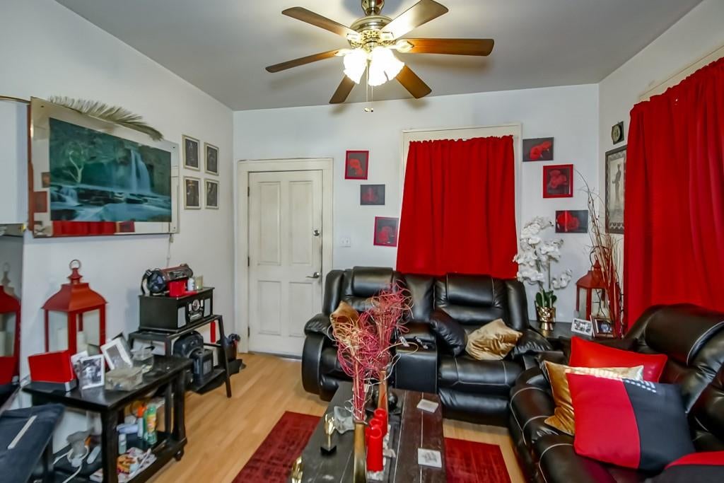 3008 10 N CONTI Street