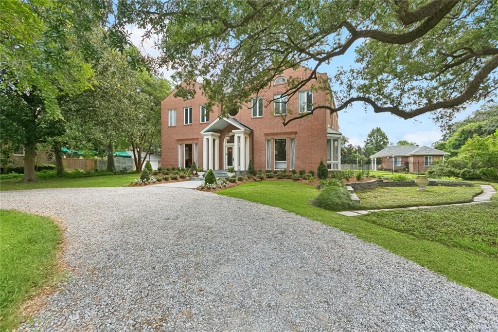 291 GARDEN Road