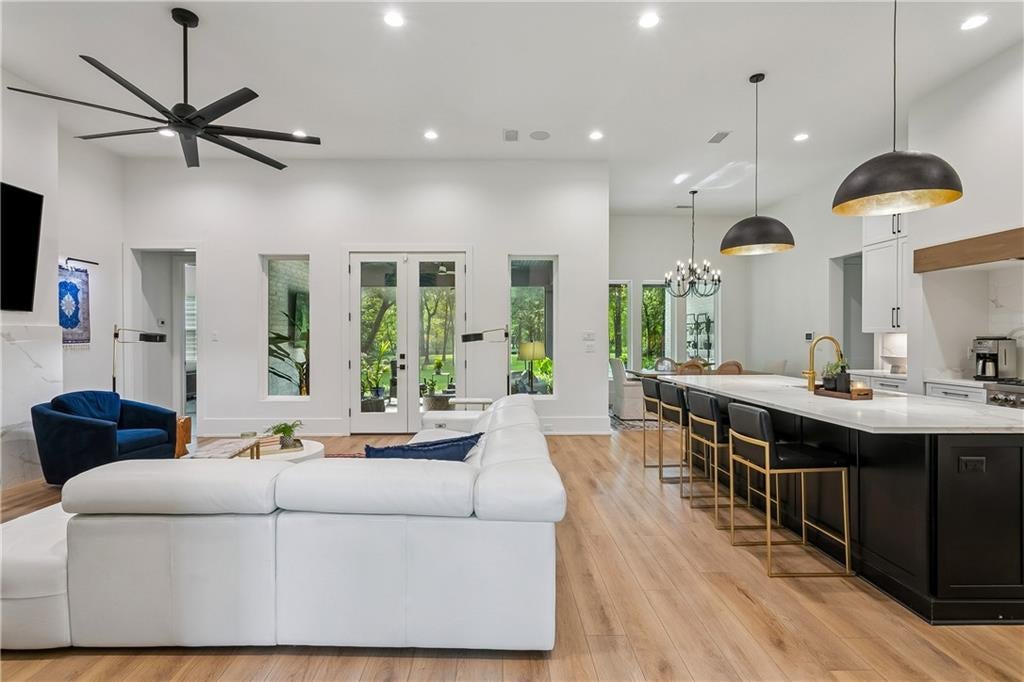 18 ARBOR Lane