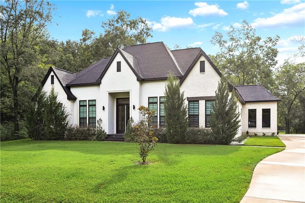 18 ARBOR Lane