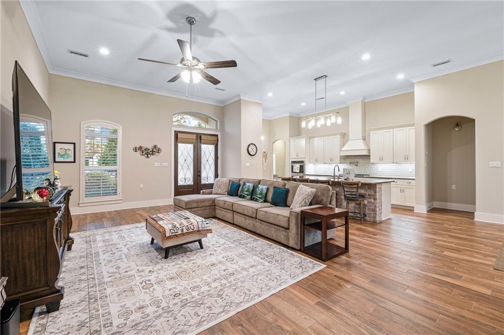 30355 WOODLAND W Drive