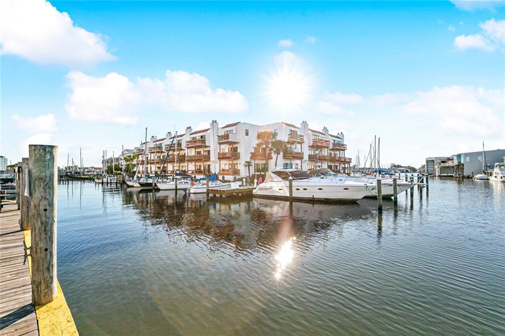 8654 PONTCHARTRAIN Boulevard 14