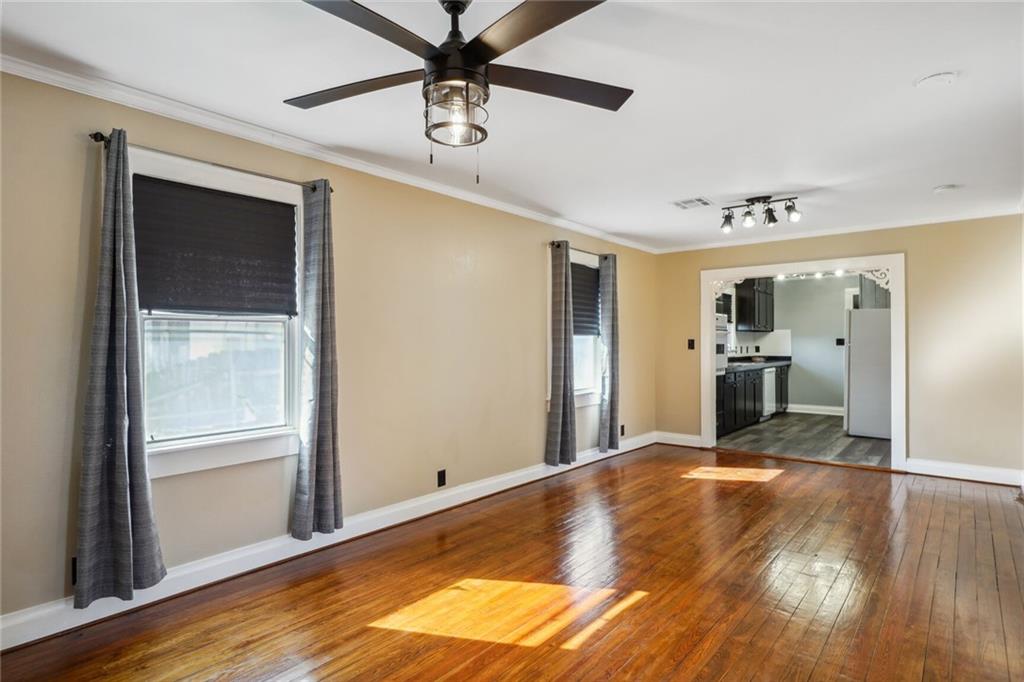 Marrero, Louisiana 70072, United States, 2 Bedrooms Bedrooms, ,1 BathroomBathrooms,Residential,Pending,55411