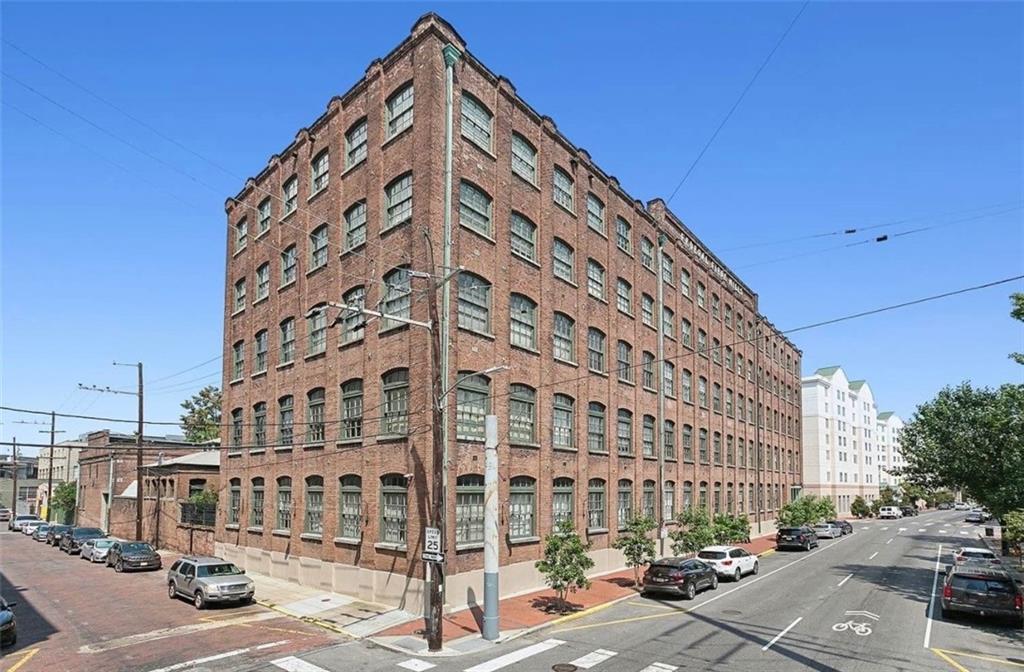 1107 S PETERS Street 113