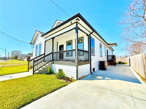 2420 MAUREEN Lane Meraux LA 70075