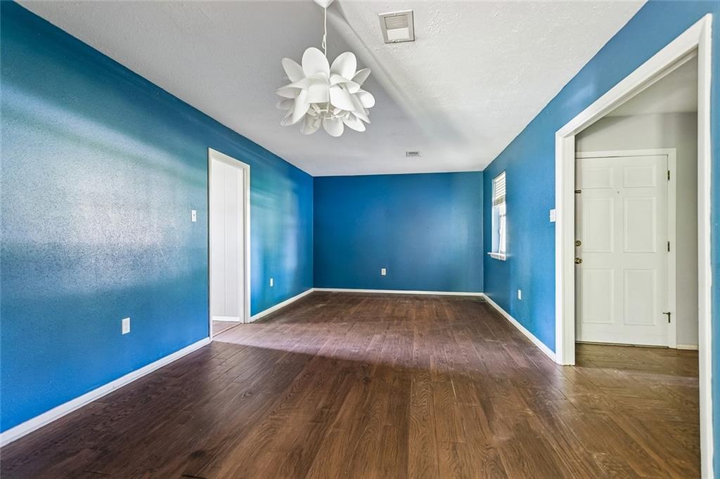 113 W PINEWOOD Drive