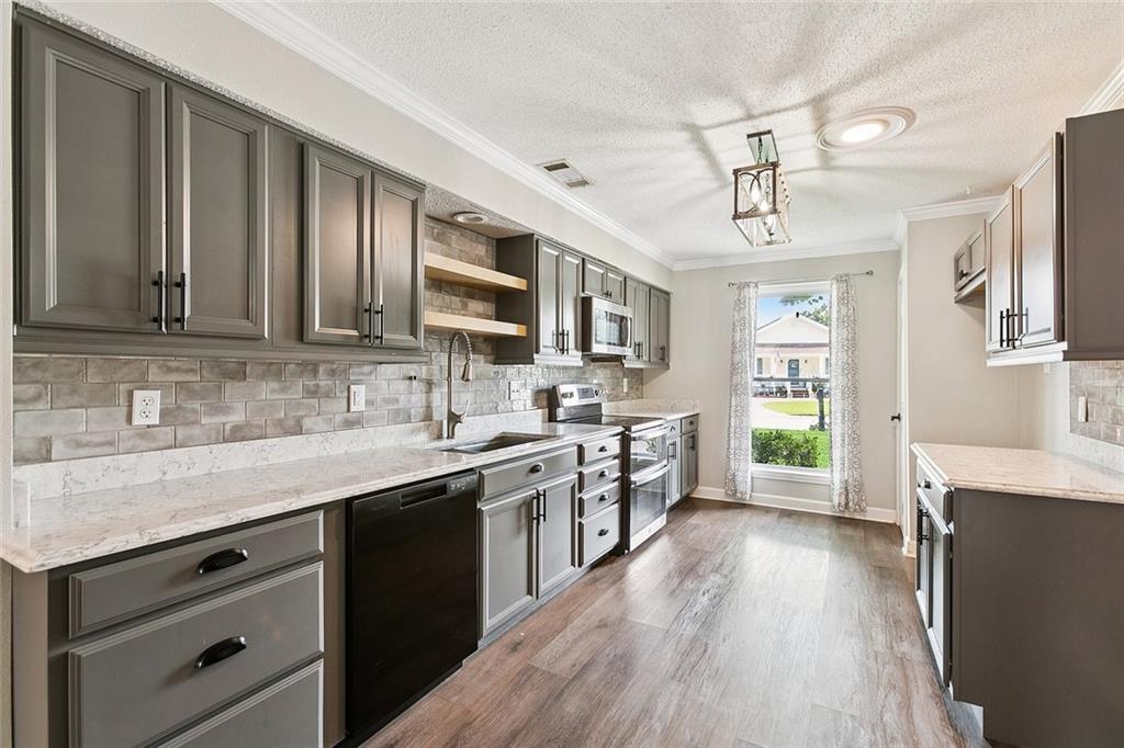 266 DIANNE Drive