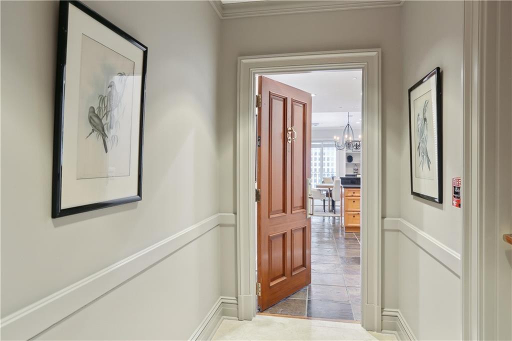 625 SAINT CHARLES Avenue 10C