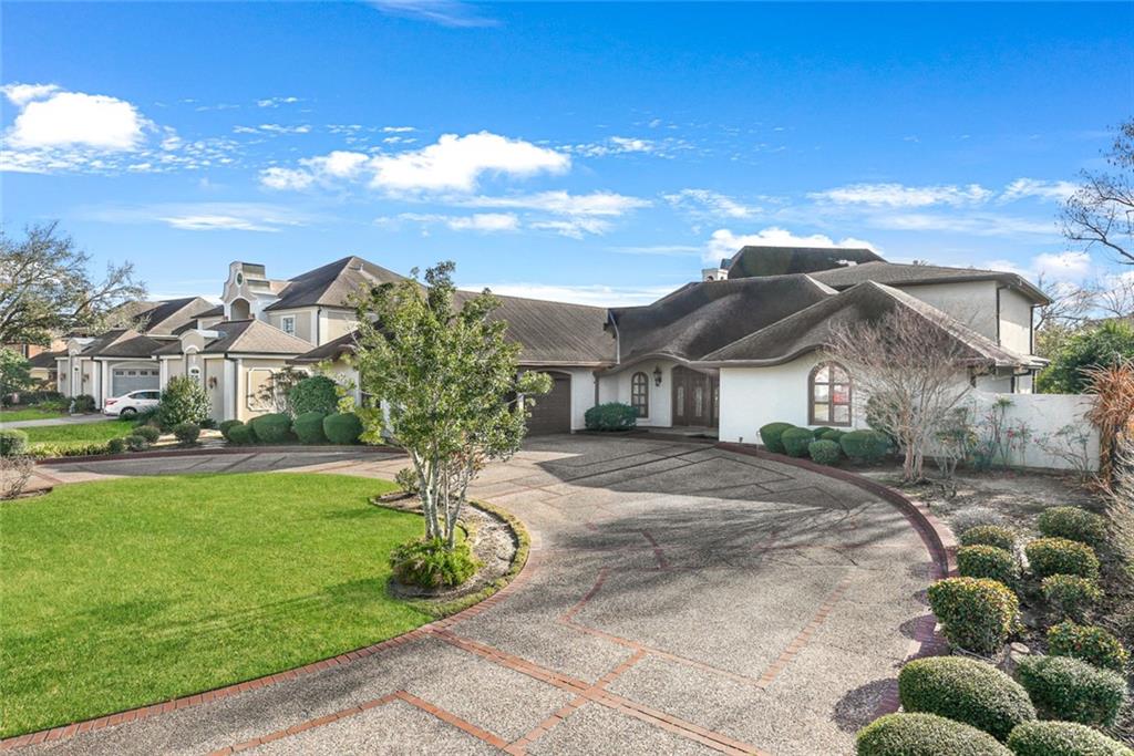 37 CHATEAU MOUTON Drive, Kenner, LA 70065 MLS 2384215 Listing