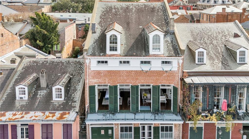 818 BOURBON Street