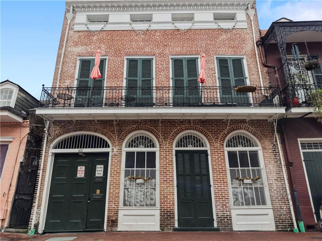 818 BOURBON Street