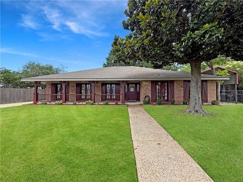 8809 BELLE GROVE Place River Ridge LA 70123