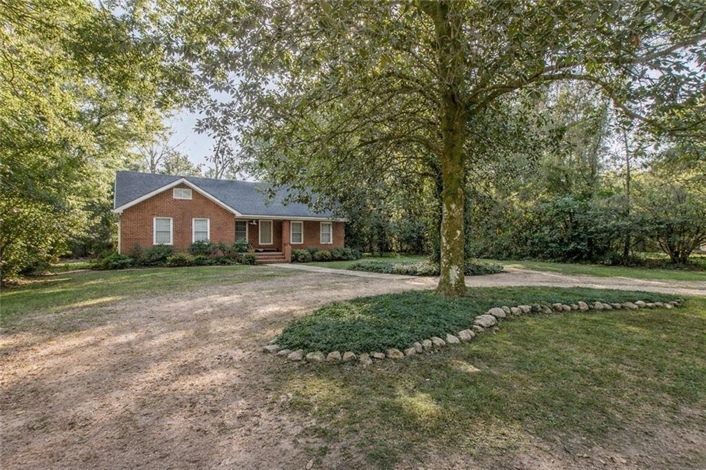 1126 FOUNDERS Drive