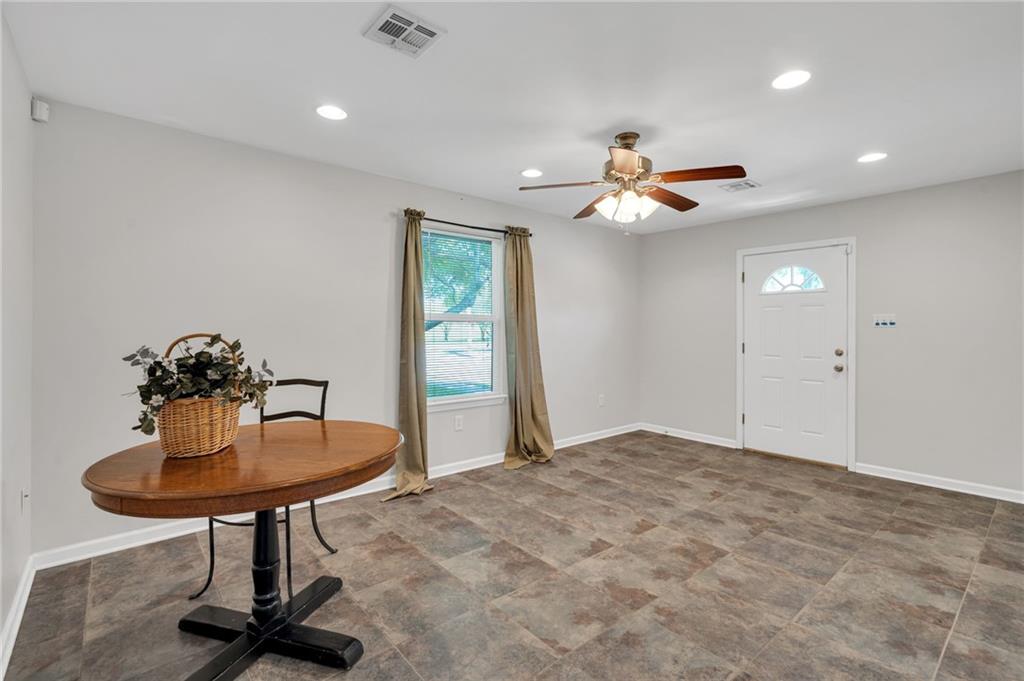 5682 GENERAL HAIG Street