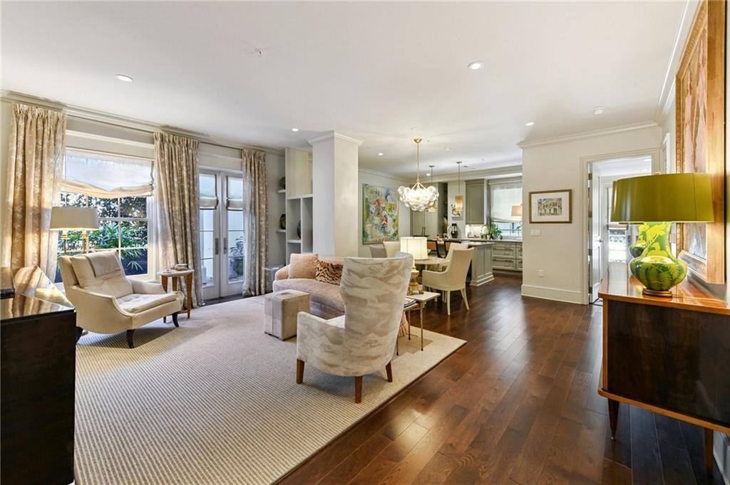 700 MAGAZINE Street 415