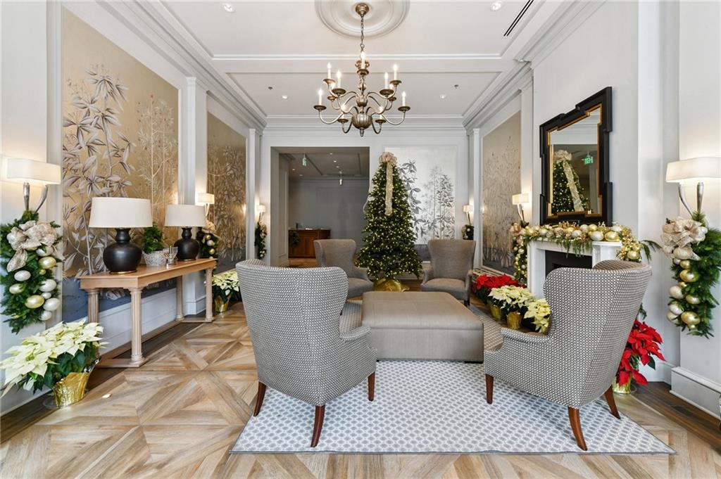 700 MAGAZINE Street 415