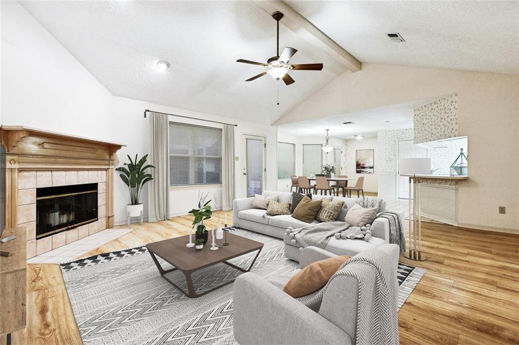 604 WILLOWDALE Boulevard