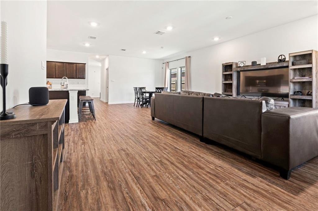 5233 SUMMER PECAN Road