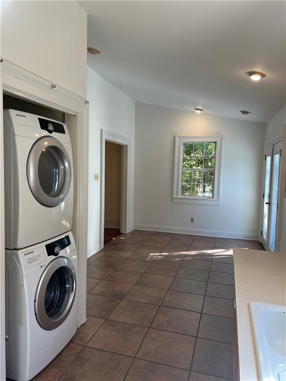 New Orleans, Louisiana 70119, United States, 3 Bedrooms Bedrooms, ,1 BathroomBathrooms,Residential,Active,67120
