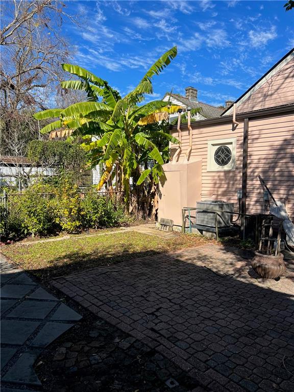 New Orleans, Louisiana 70119, United States, 3 Bedrooms Bedrooms, ,1 BathroomBathrooms,Residential,Active,67120