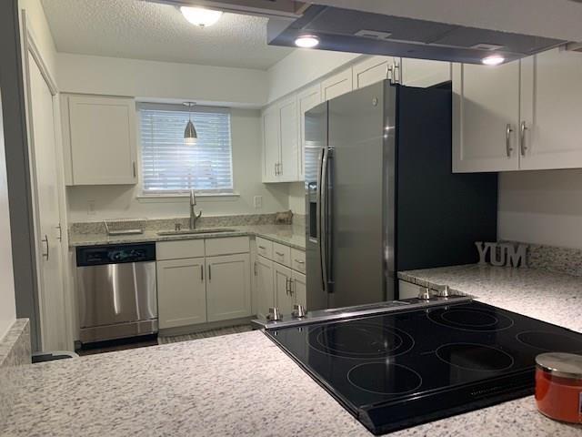 109 RIVER POINT Drive E