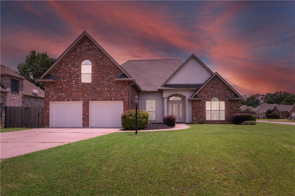 500 DRAKE ELM Court