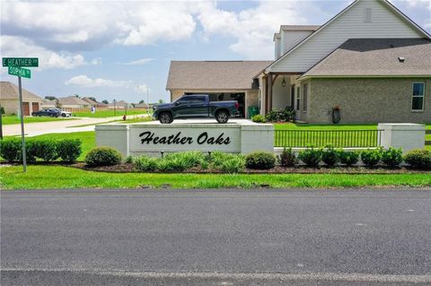 328 SOPHIA Drive Luling LA 70070