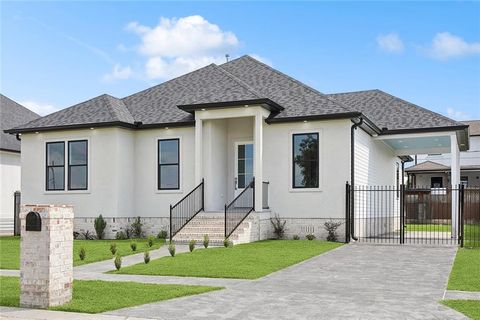 7536 PATRICIA Street Arabi LA 70032