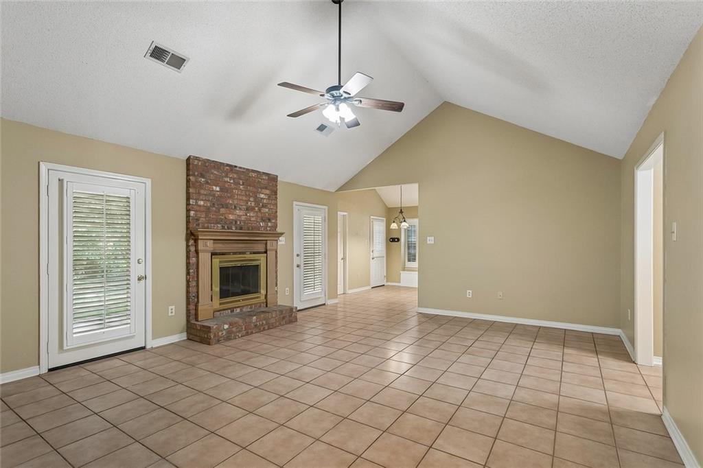 608 PLANTATION Boulevard