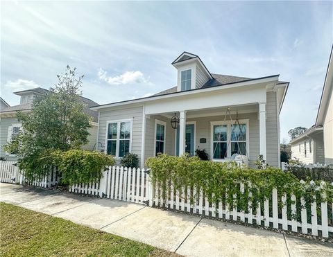 Photo of 2012 PRESTWOOD Lane, Covington, LA 70433 (MLS # 2545943)