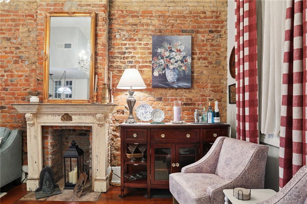 533 ST PHILIP Street 3