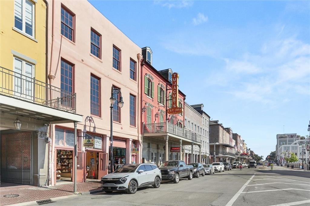 425 DECATUR Street