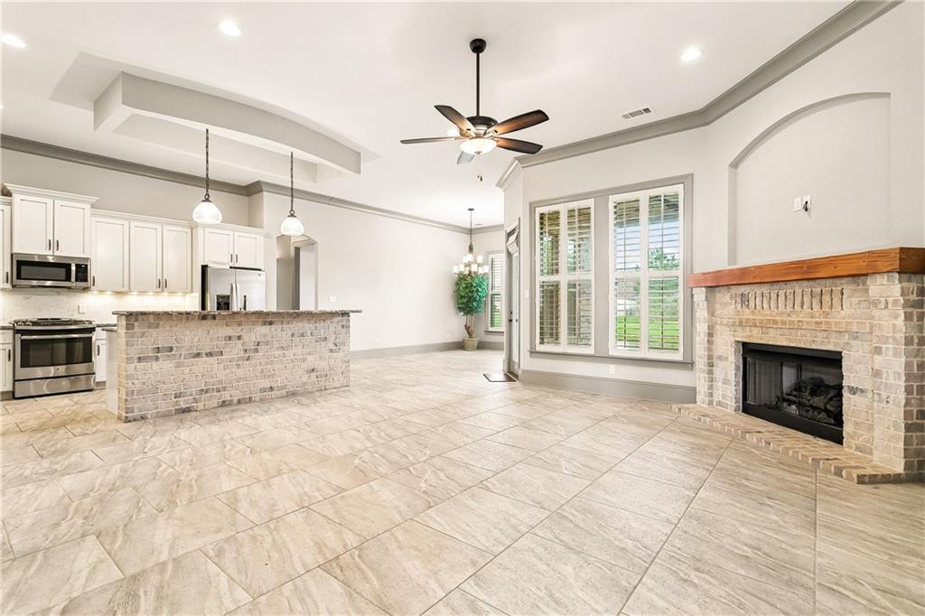 109 SAINT CALAIS Place