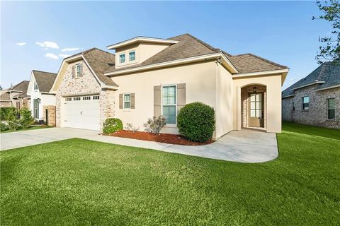 109 SAINT CALAIS Place Madisonville LA 70447