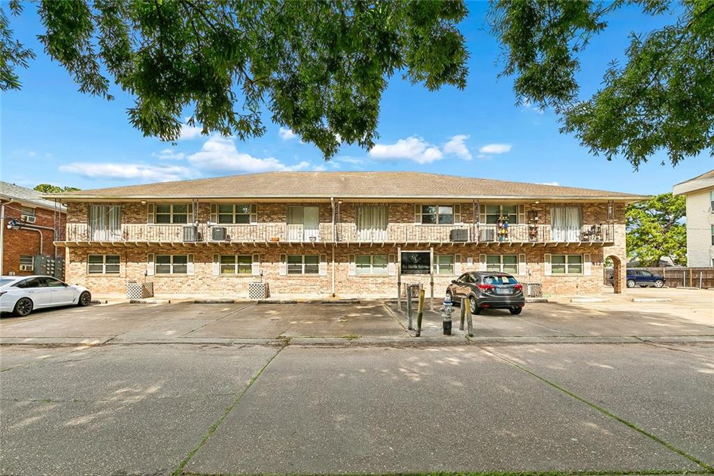 Photo 1 of 6 — 812 MARTIN BEHRMAN Avenue D, Metairie, LA 70005
