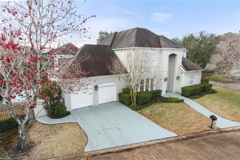 617 ENGLISH TURN Drive New Orleans LA 70131