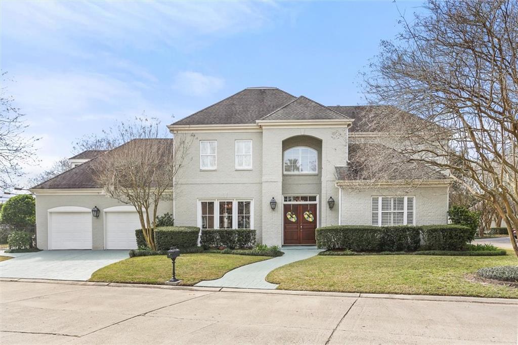 617 ENGLISH TURN Drive