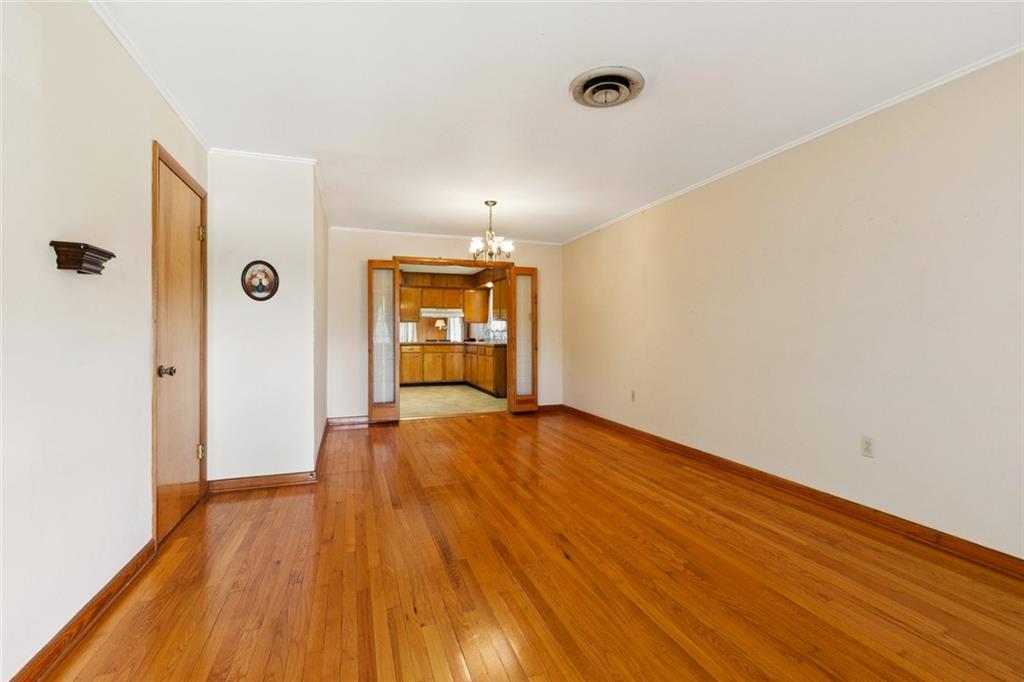 2209 ATHANIA Parkway