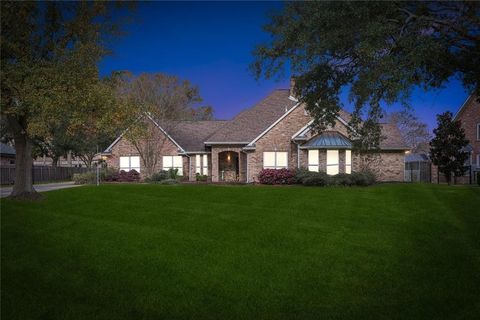 65 ELMWOOD Drive Destrehan LA 70047