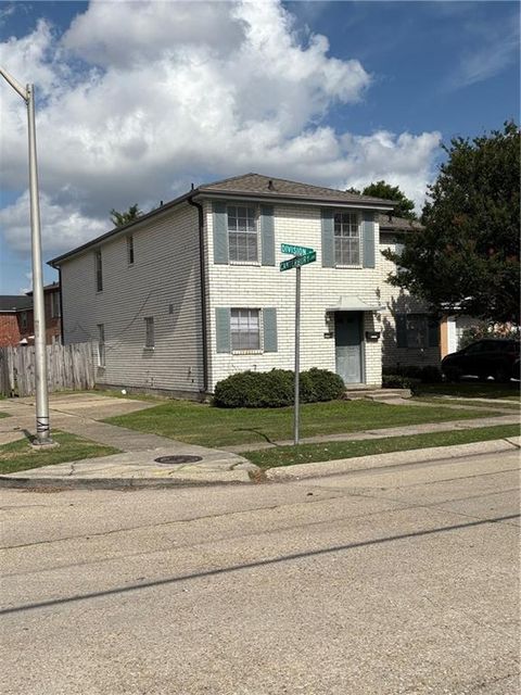 2200 02 DIVISION Street Metairie LA 70001