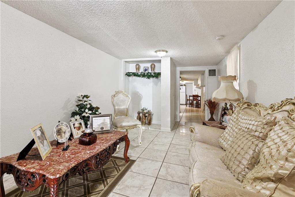 712-714 GENERAL TAYLOR Street