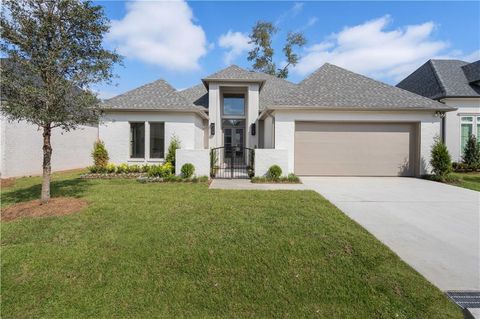 Photo of 4237 CYPRESS POINT Drive, Covington, LA 70433 (MLS # 2554852)