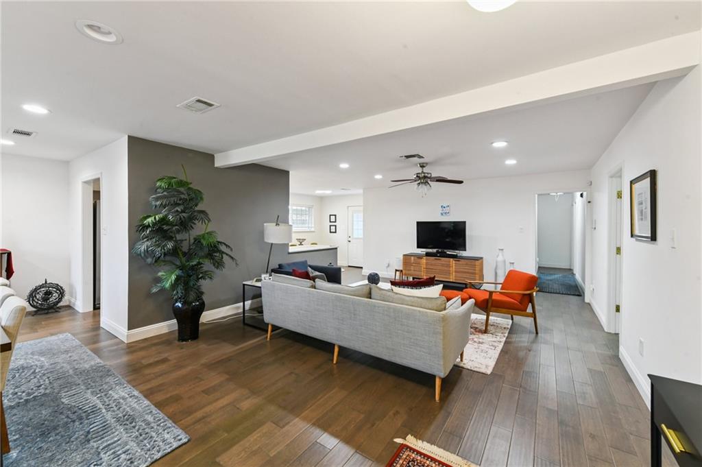 4512 LOVELAND Street