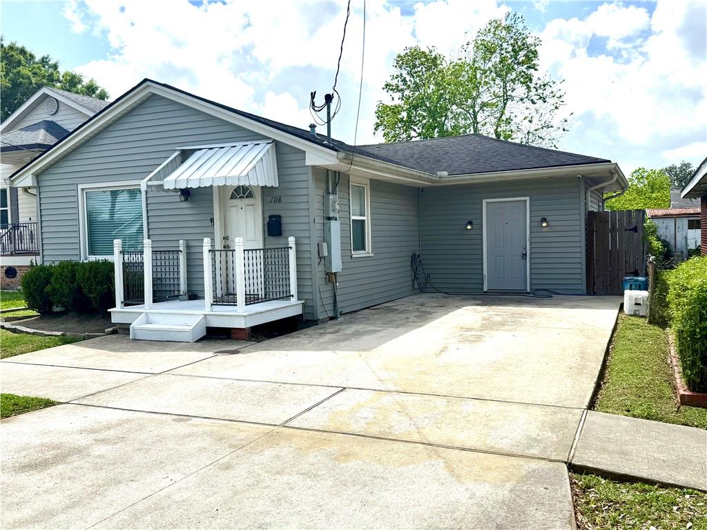 708 HOUMA Boulevard
