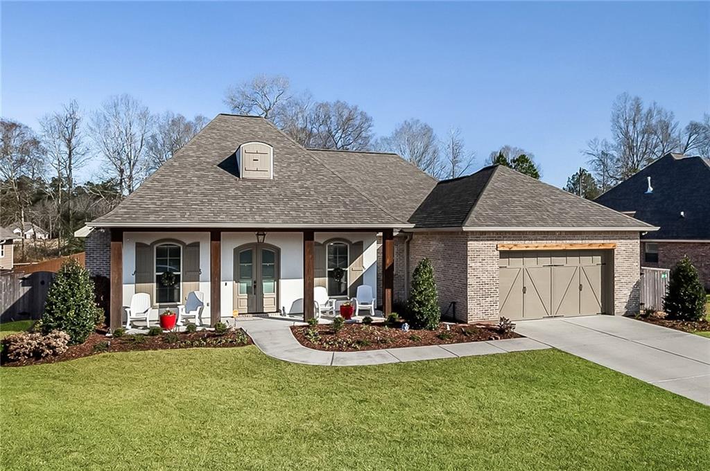 Photo 1 of 18 — 105 ASPEN CREEK Court, Covington, LA 70433