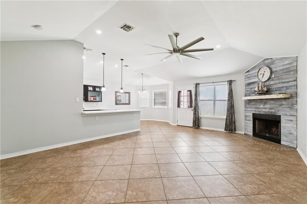 326 VALENCIA Drive