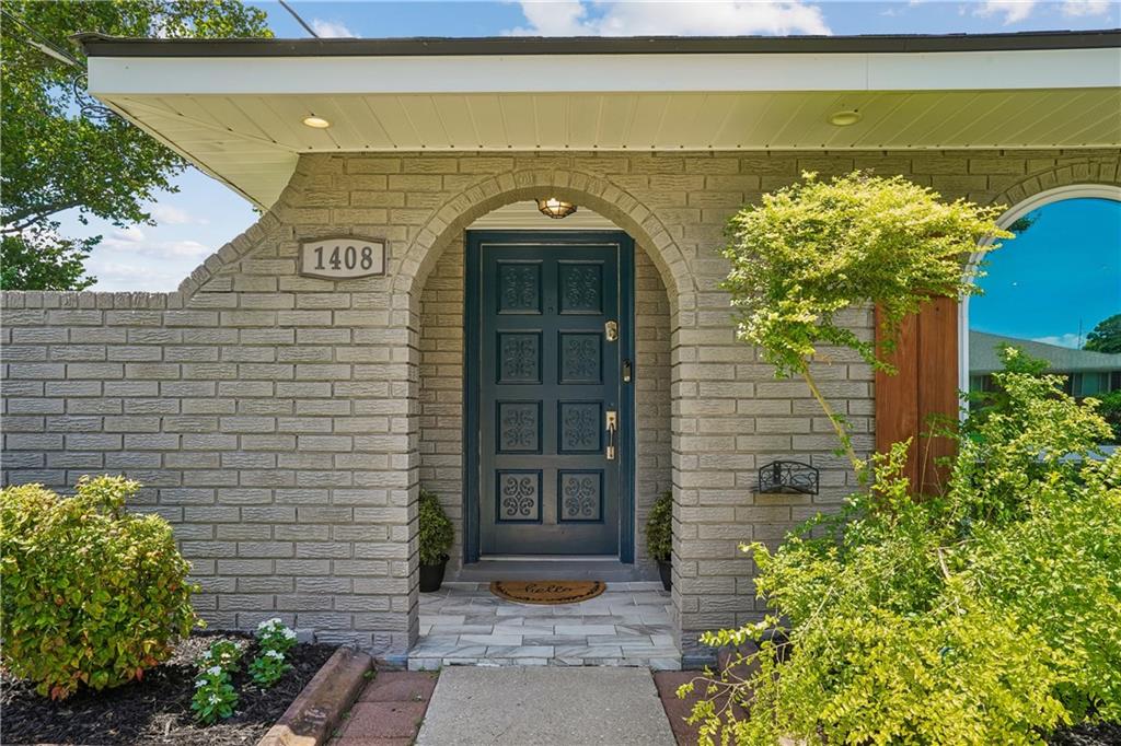 1408 HOUMA Boulevard