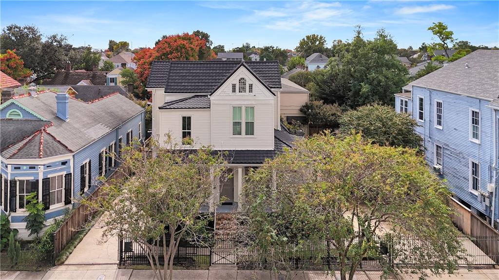 3914 PRYTANIA Street