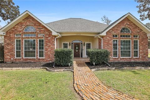 Photo of 39346 OAKLYN Drive, Ponchatoula, LA 70454 (MLS # 2543527)
